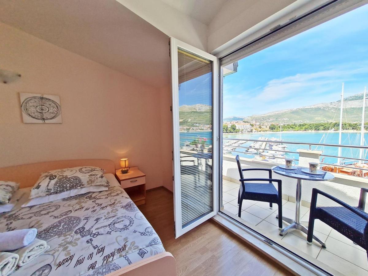 Rooms And Apartments Porat Stobreč Zewnętrze zdjęcie