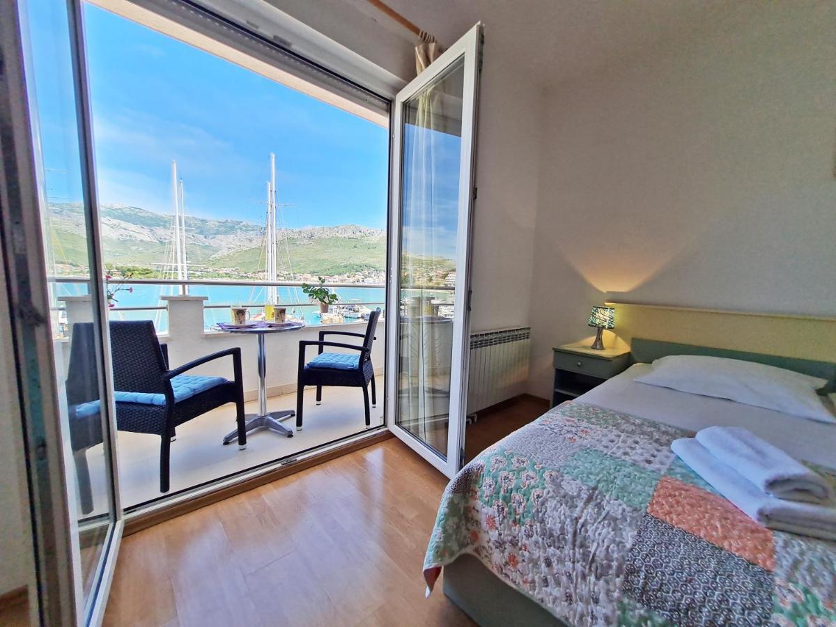 Rooms And Apartments Porat Stobreč Zewnętrze zdjęcie