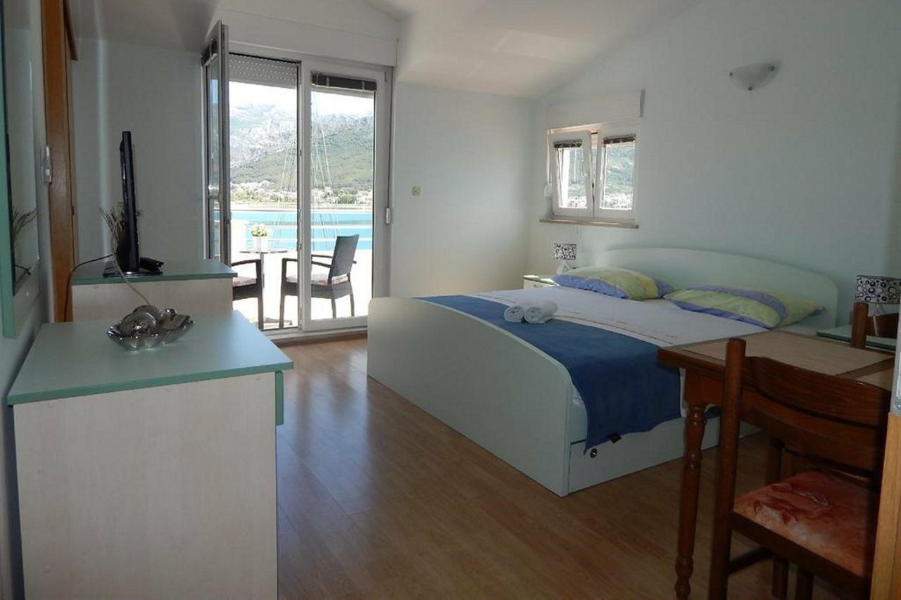Rooms And Apartments Porat Stobreč Zewnętrze zdjęcie